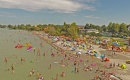 KÁOSZ A Balatonnál! Sok helyen menekülnek a turisták!